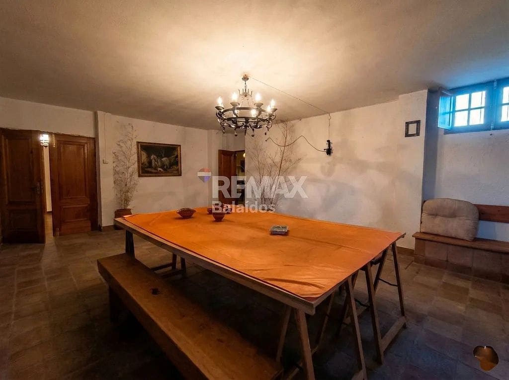 7 bedroom Finca/Country House for sale in Tui with pool garage - € 580,000 (Ref: 9727079)