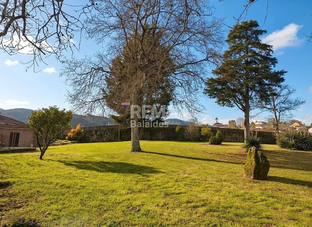 7 bedroom Finca/Country House for sale in Tui with pool garage - € 580,000 (Ref: 9727079)