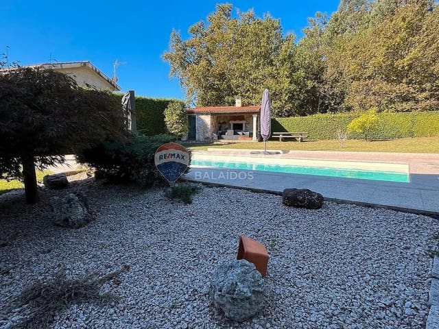 6 sovrum Villa till salu i Tui med pool garage - 570 000 € (Ref: 9727080)