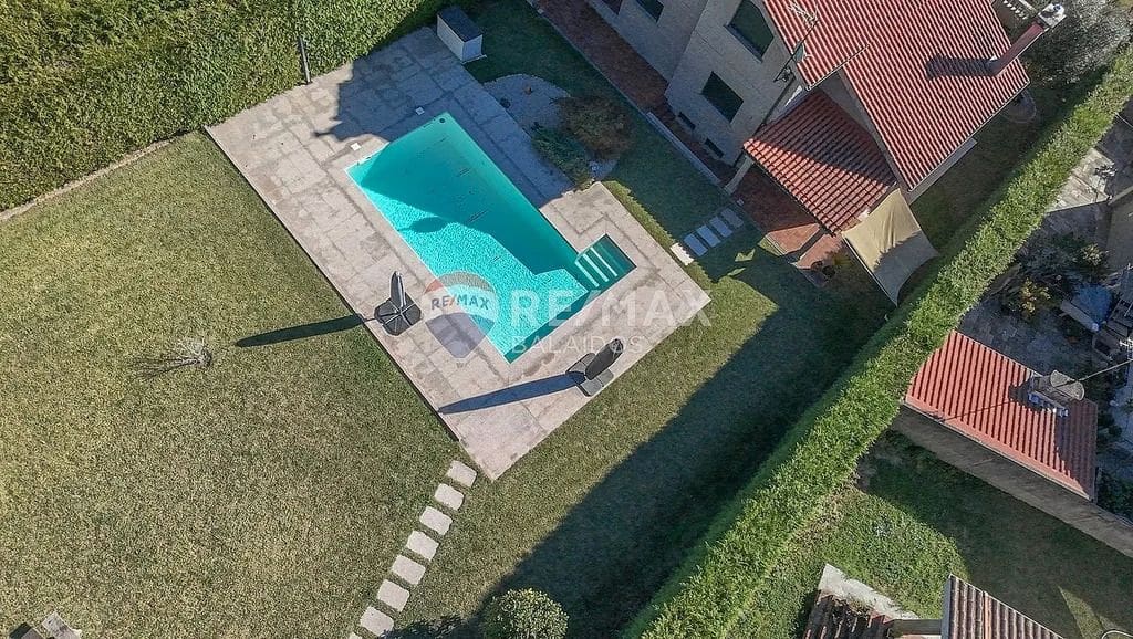 6 bedroom Villa for sale in Tui with pool garage - € 570,000 (Ref: 9727080)