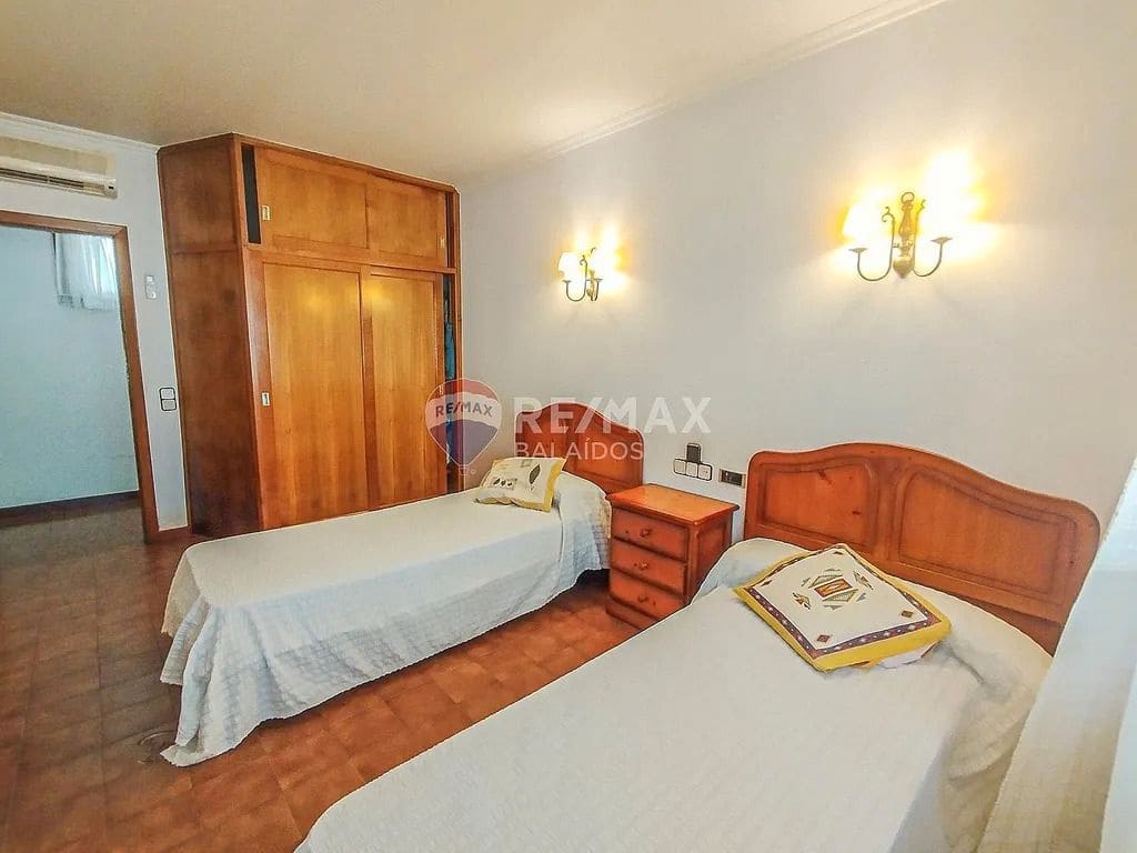 6 bedroom Finca/Country House for sale in Tomino with pool garage - € 348,000 (Ref: 9727081)