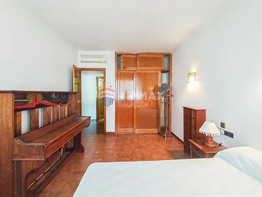 6 bedroom Finca/Country House for sale in Tomino with pool garage - € 348,000 (Ref: 9727081)