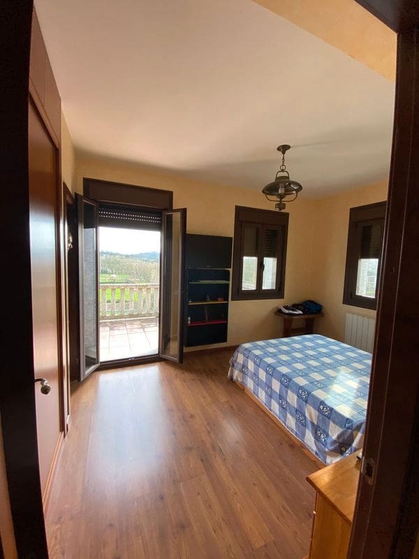 6 Zimmer Villa zu verkaufen in Ponteareas mit Garage - 280.000 € (Ref: 9727083)