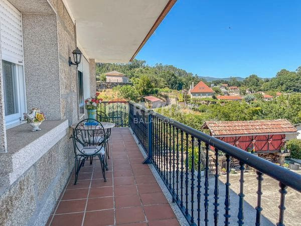 4 bedroom Finca/Country House for sale in Ponteareas with garage - € 270,000 (Ref: 9727084)