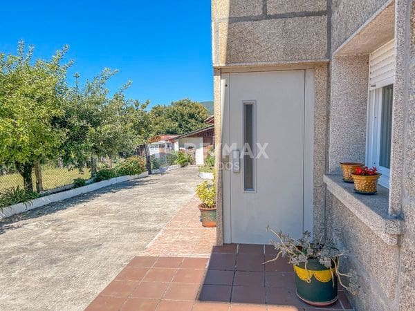4 bedroom Finca/Country House for sale in Ponteareas with garage - € 270,000 (Ref: 9727084)