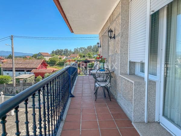 4 bedroom Finca/Country House for sale in Ponteareas with garage - € 270,000 (Ref: 9727084)