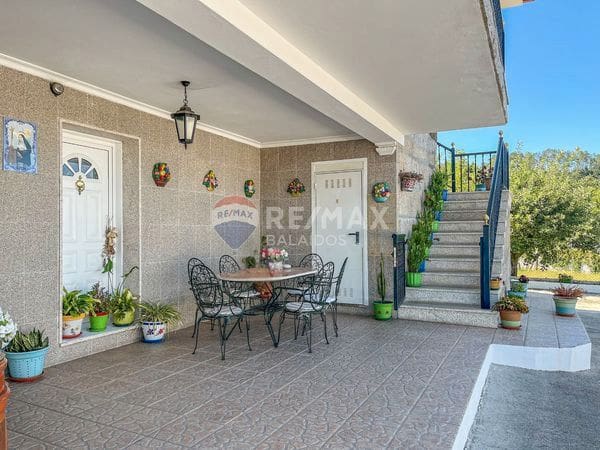 4 bedroom Finca/Country House for sale in Ponteareas with garage - € 270,000 (Ref: 9727084)