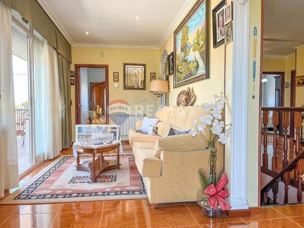 4 bedroom Finca/Country House for sale in Ponteareas with garage - € 270,000 (Ref: 9727084)