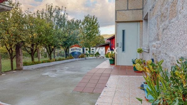 4 bedroom Finca/Country House for sale in Ponteareas with garage - € 270,000 (Ref: 9727084)