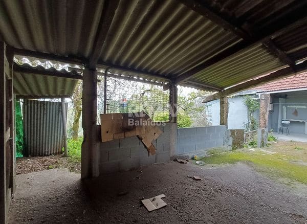 2 bedroom Finca/Country House for sale in Mos - € 114,500 (Ref: 9727089)