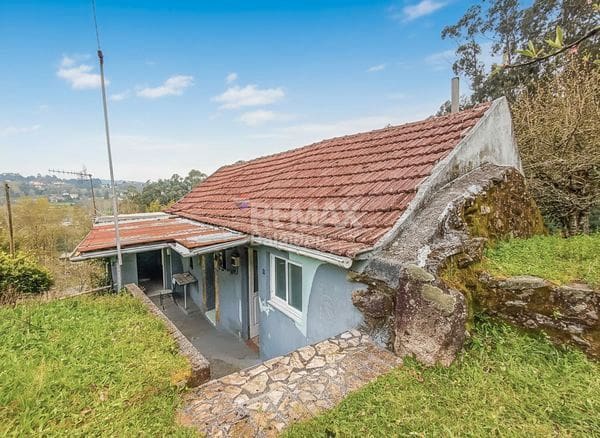 2 bedroom Finca/Country House for sale in Mos - € 114,500 (Ref: 9727089)