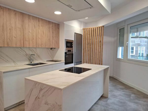 3 bedroom Flat for sale in Vigo - € 389,000 (Ref: 9727523)