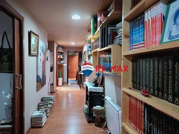 10 bedroom Hotel for sale in Moana with garage - € 580,000 (Ref: 9727525)