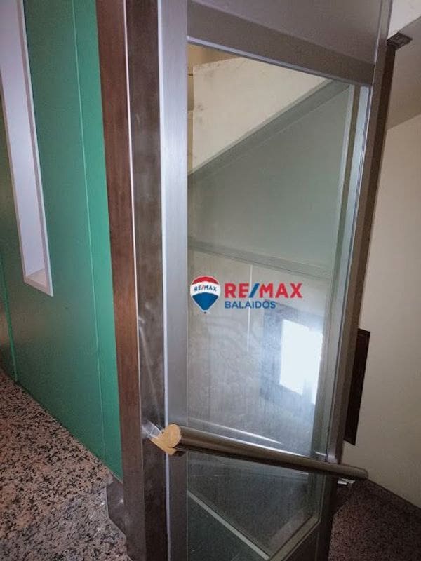 10 bedroom Hotel for sale in Moana with garage - € 580,000 (Ref: 9727525)