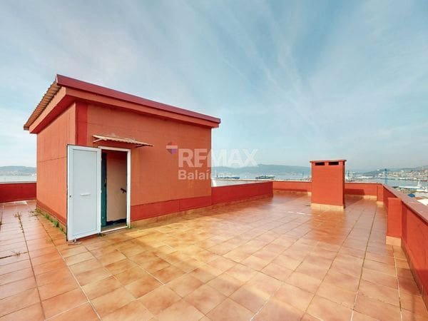 4 bedroom Flat for sale in Vigo - € 289,000 (Ref: 9730680)
