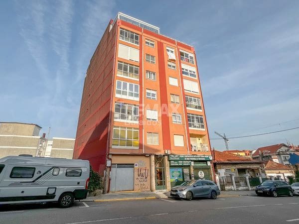 Piso de 4 habitaciones en Vigo en venta - 289.000 € (Ref: 9730680)