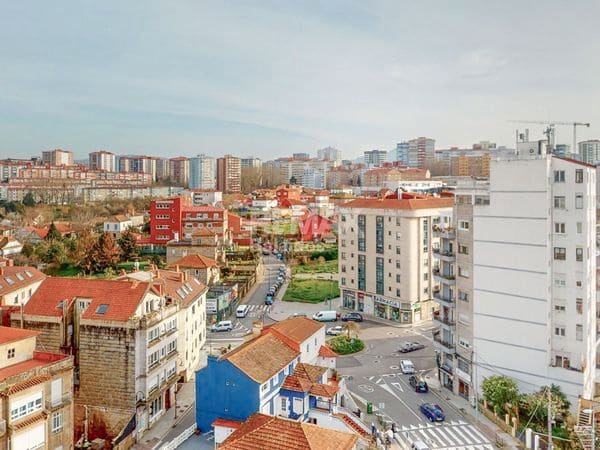 Piso de 4 habitaciones en Vigo en venta - 289.000 € (Ref: 9730680)