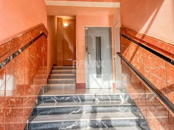 Piso de 4 habitaciones en Vigo en venta - 289.000 € (Ref: 9730680)