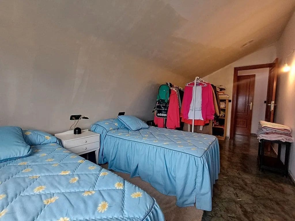 2 bedroom Flat for sale in A Caniza - € 99,000 (Ref: 9730681)