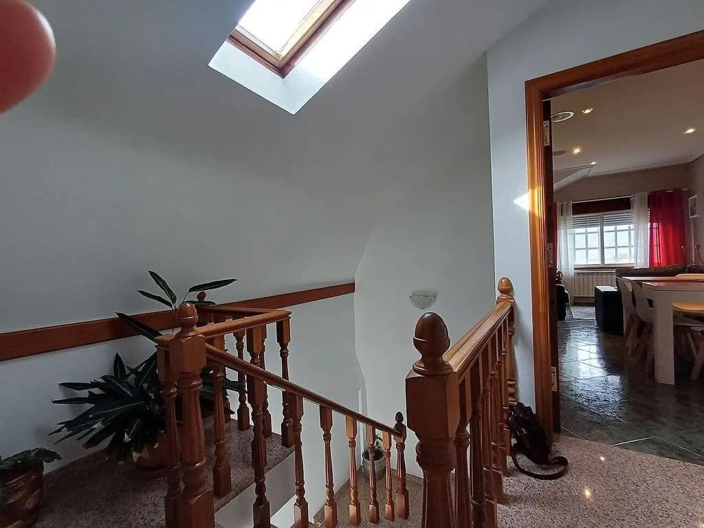 2 bedroom Flat for sale in A Caniza - € 99,000 (Ref: 9730681)