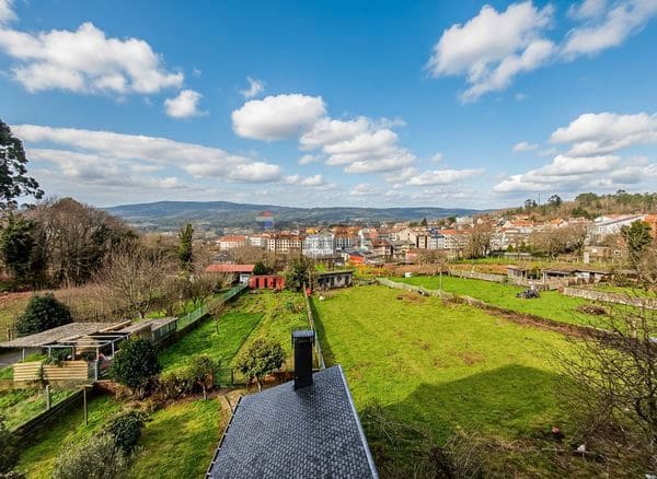 5 bedroom Flat for sale in A Caniza - € 159,000 (Ref: 9730682)