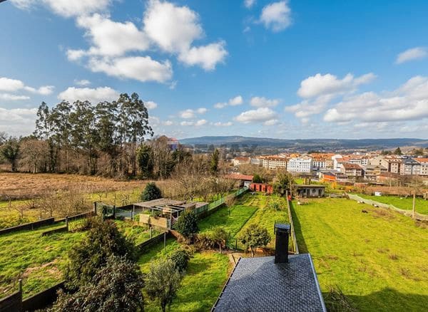 5 sypialnia Mieszkanie na sprzedaż w A Cañiza - 159 000 € (Ref: 9730682)