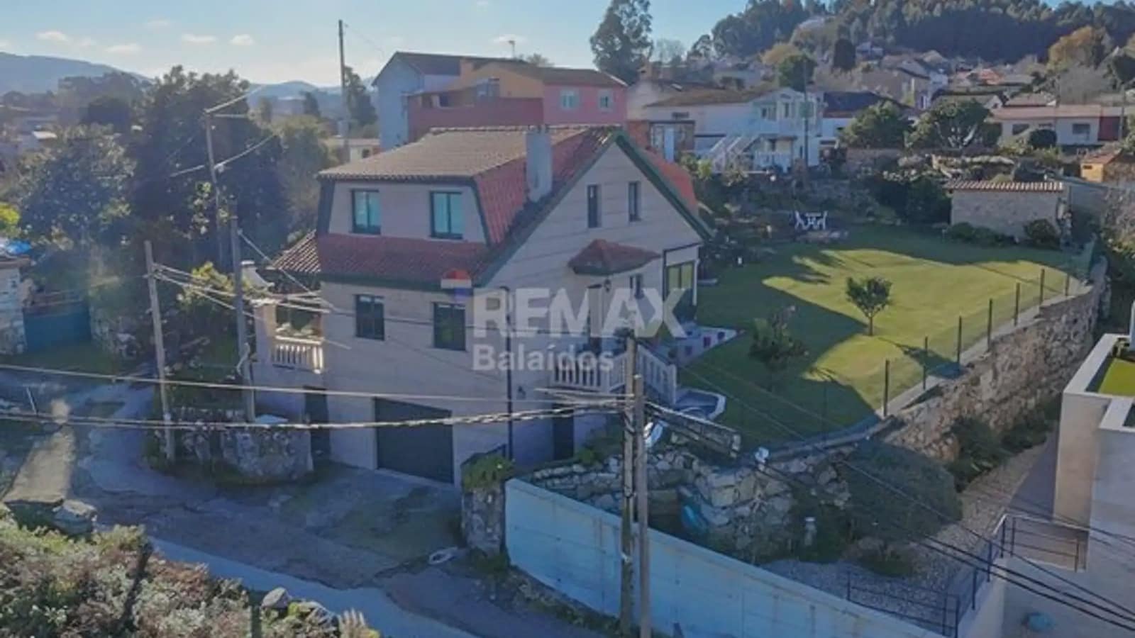 4 bedroom Villa for sale in Vigo with garage - € 570,000 (Ref: 9733904)