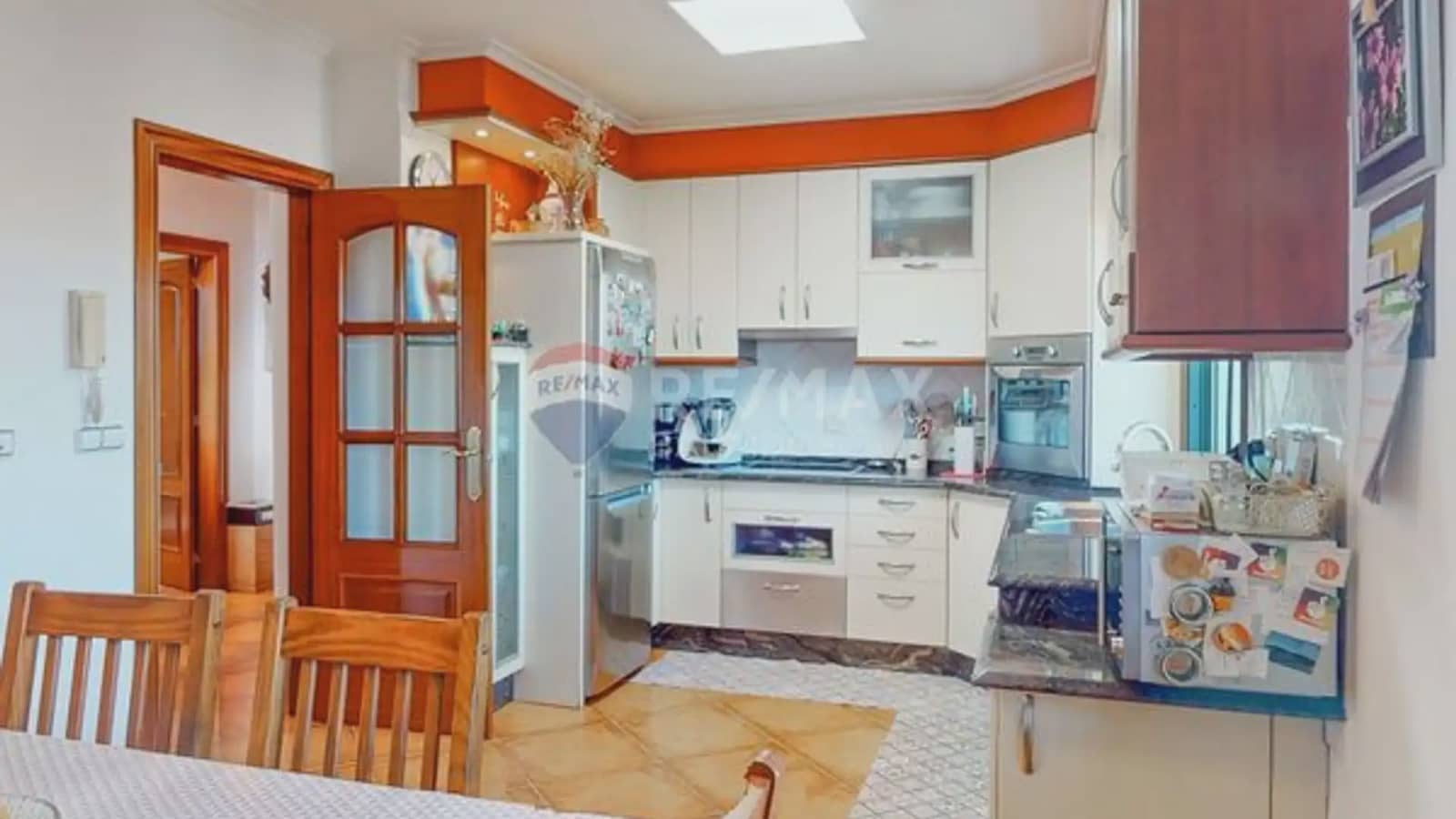 4 bedroom Villa for sale in Vigo with garage - € 570,000 (Ref: 9733904)