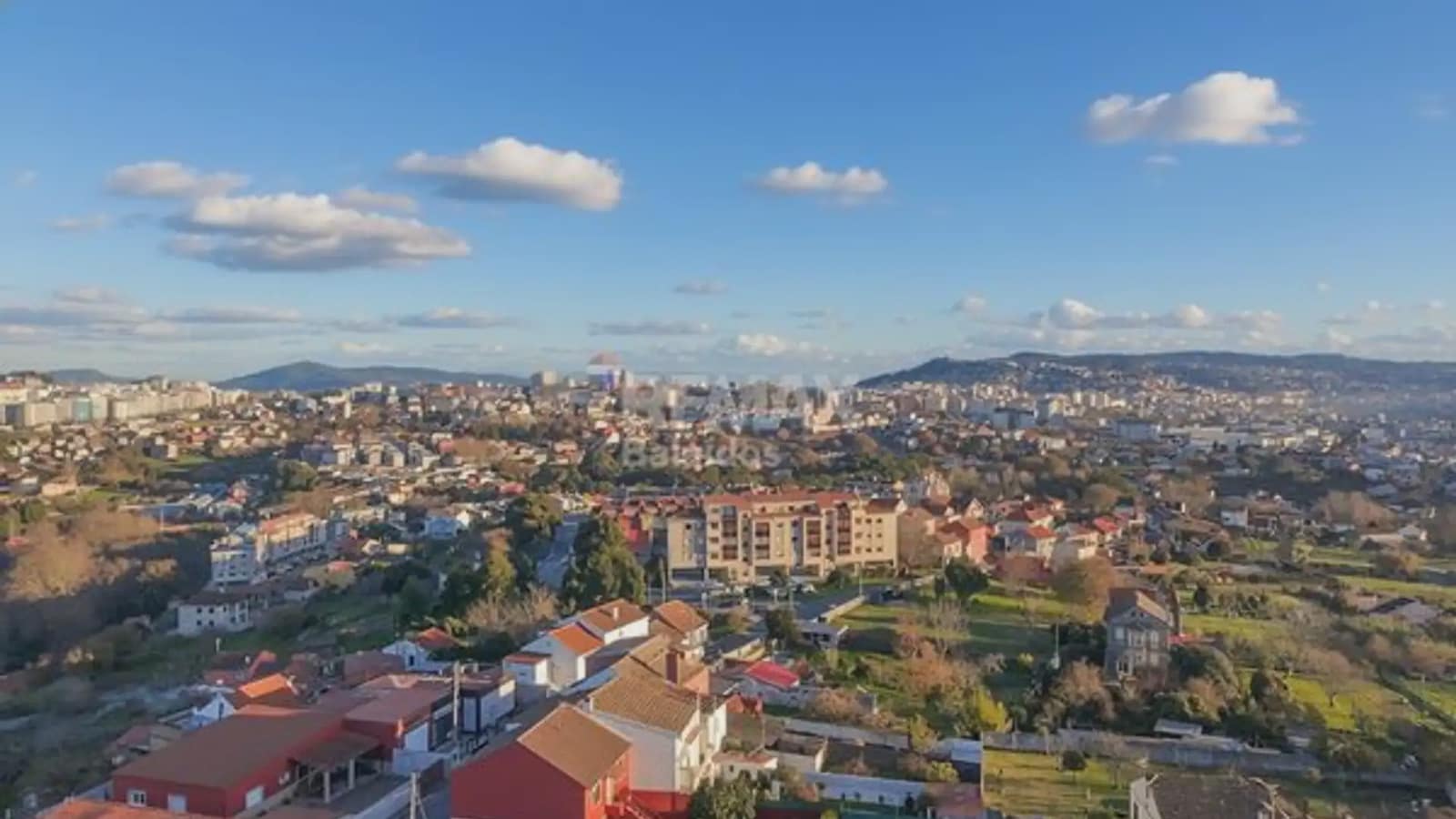 4 bedroom Villa for sale in Vigo with garage - € 570,000 (Ref: 9733904)