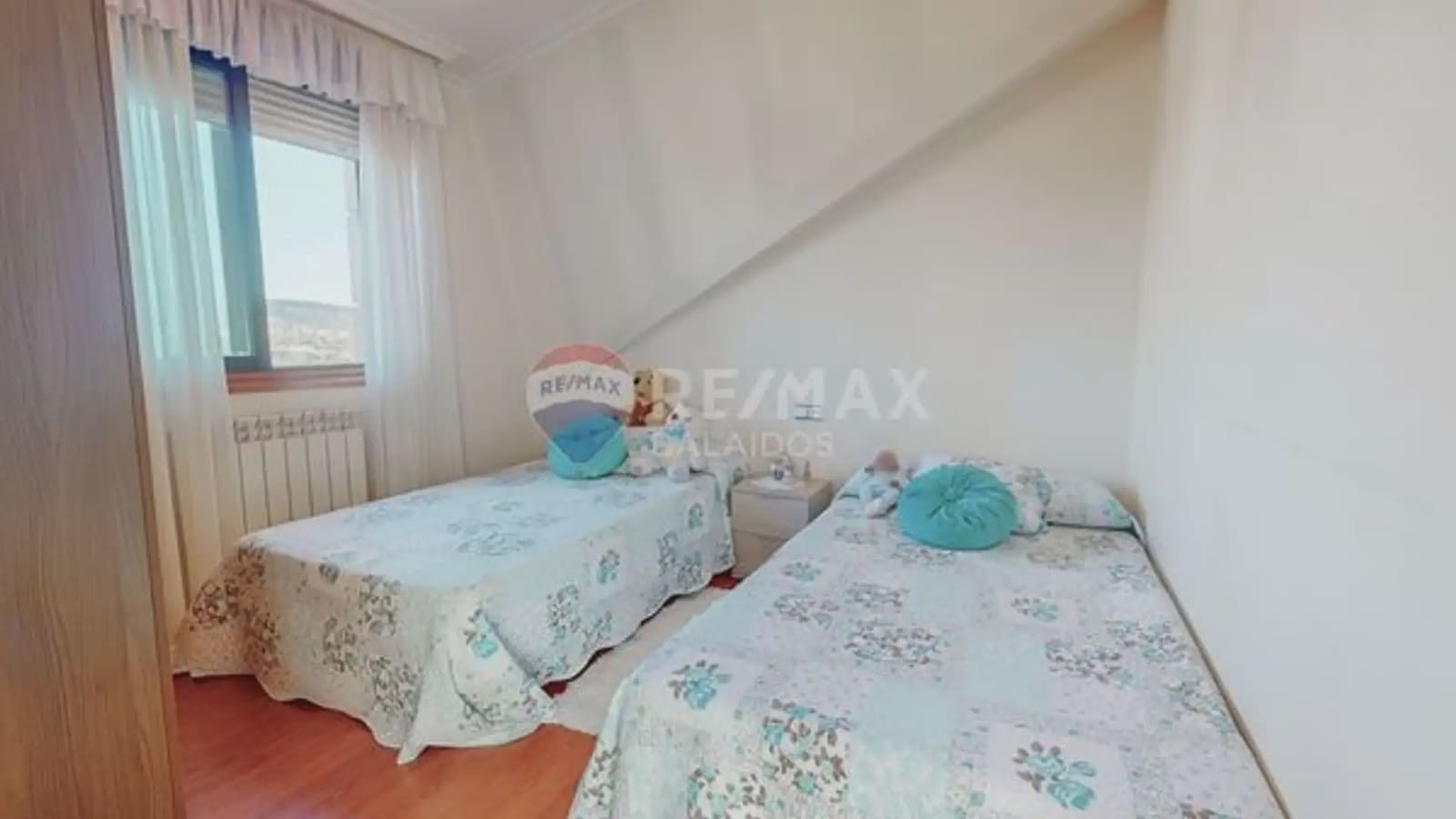 4 bedroom Villa for sale in Vigo with garage - € 570,000 (Ref: 9733904)