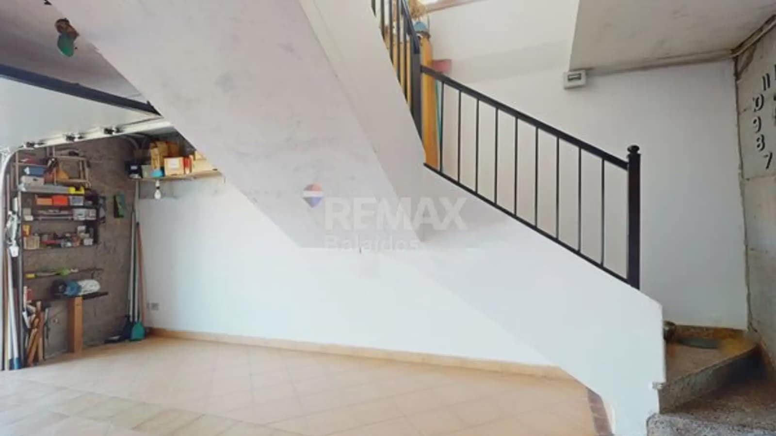 4 bedroom Villa for sale in Vigo with garage - € 570,000 (Ref: 9733904)