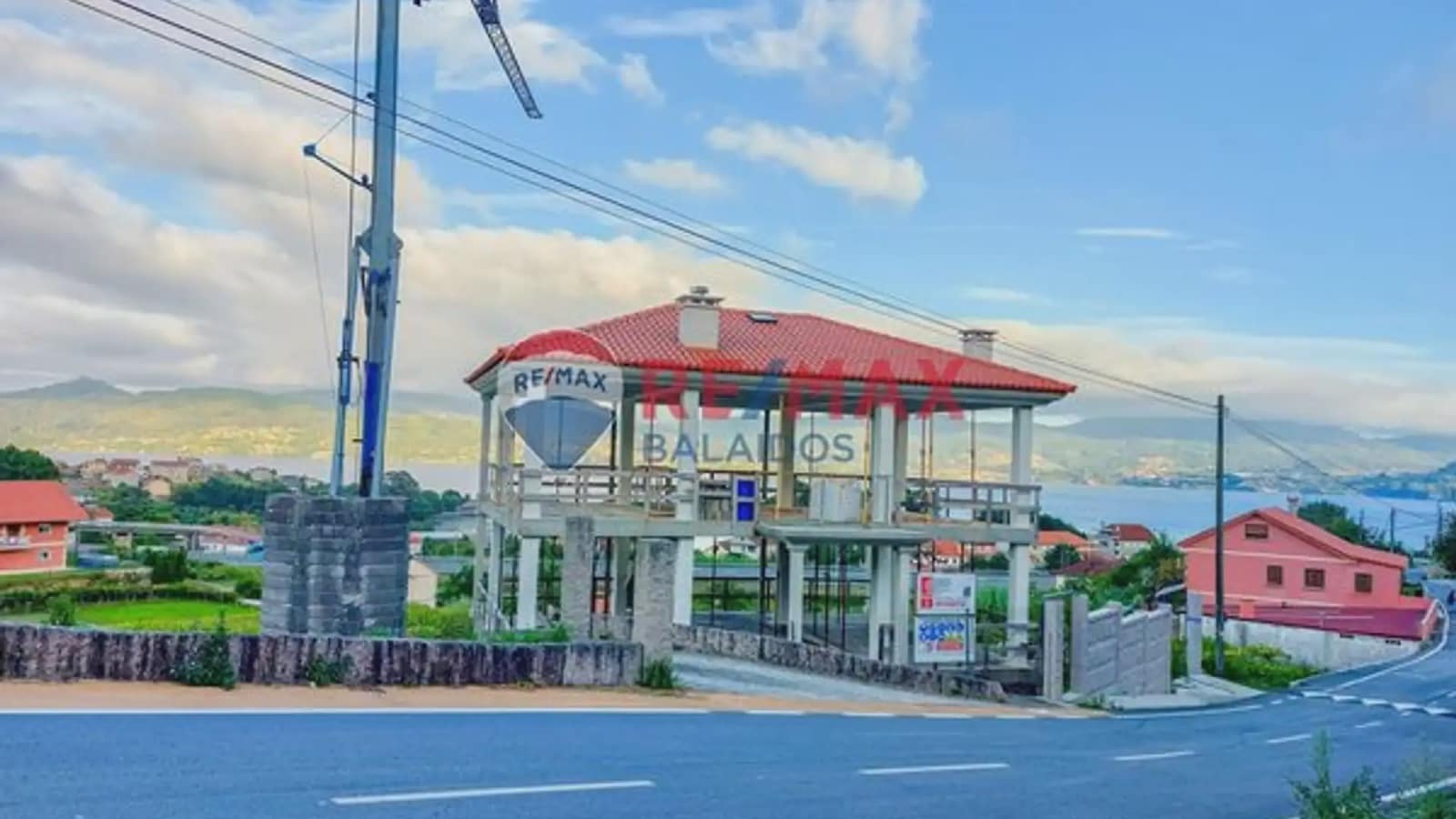 4 bedroom Villa for sale in Vilaboa - € 155,000 (Ref: 9733905)