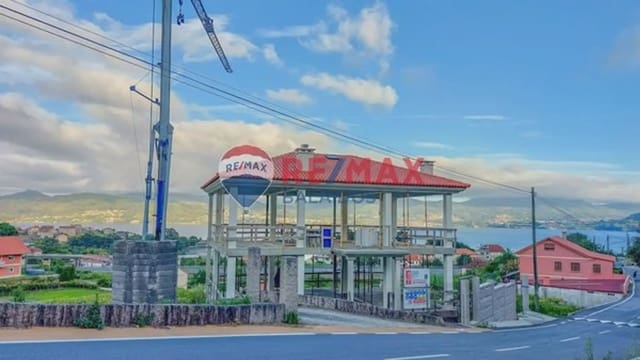 4 slaapkamer Villa te koop in Vilaboa - € 155.000 (Ref: 9733905)