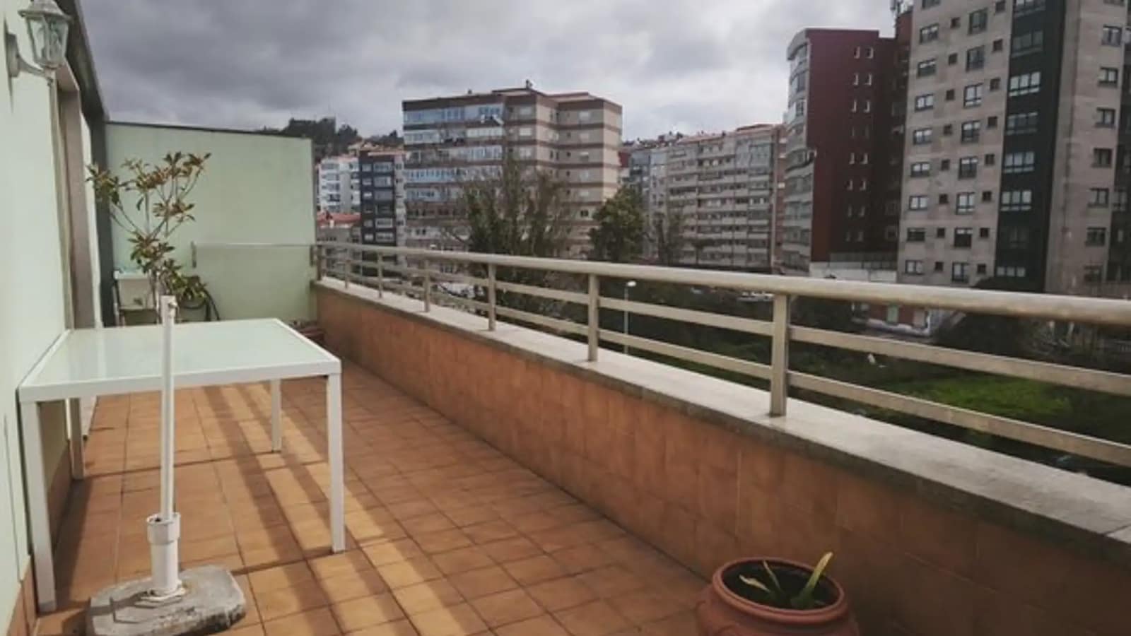 Piso de 3 habitaciones en Vigo en venta con garaje - 360.000 € (Ref: 9745835)