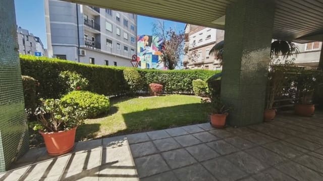Piso de 3 habitaciones en Vigo en venta con garaje - 360.000 € (Ref: 9745835)