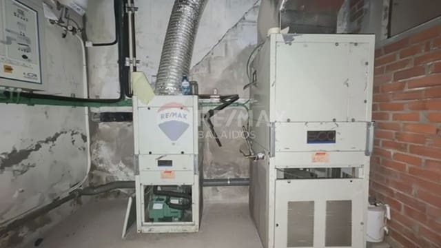 Kaupallinen myytävänä paikassa Vigo - 590 000 € (Ref: 9745837)