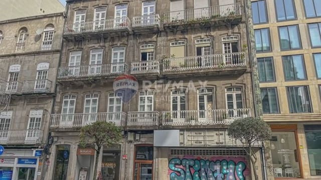 Kaupallinen myytävänä paikassa Vigo - 590 000 € (Ref: 9745837)