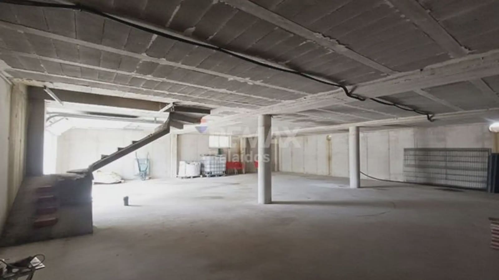 3 bedroom Villa for sale in O Porrino with garage - € 255,000 (Ref: 9745840)