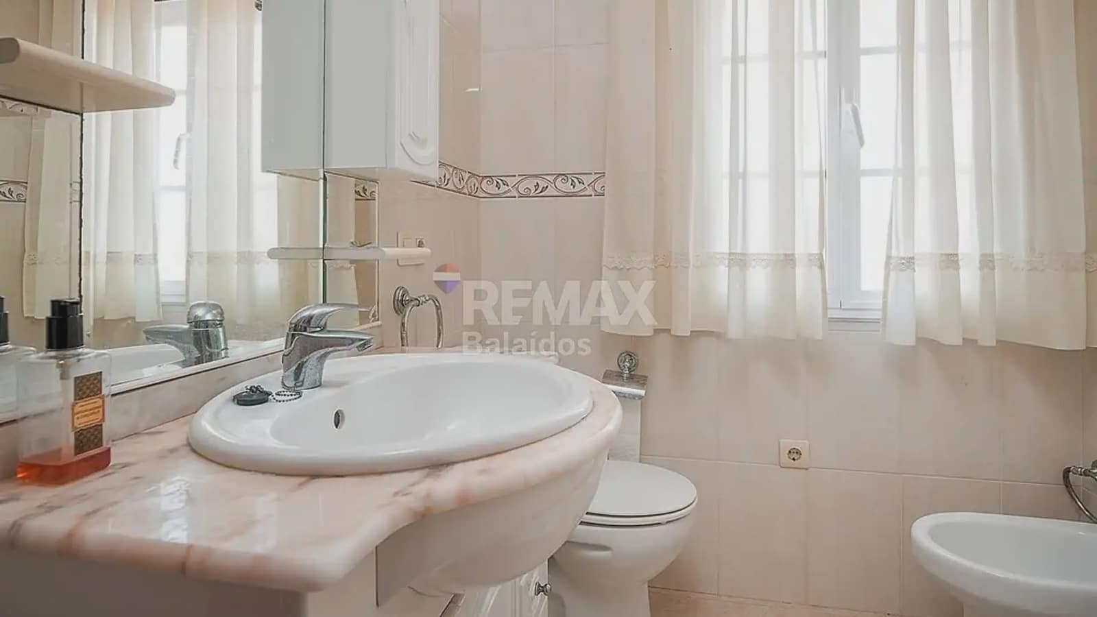 7 bedroom Finca/Country House for sale in A Pobra do Caraminal - € 340,000 (Ref: 9745841)