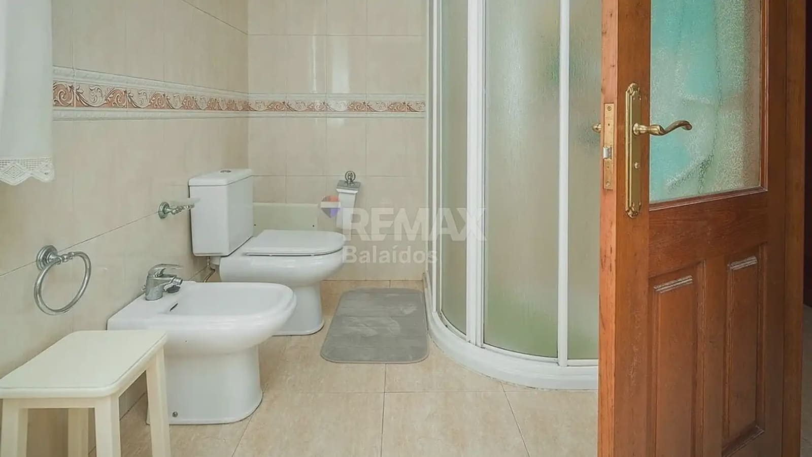 7 bedroom Finca/Country House for sale in A Pobra do Caraminal - € 340,000 (Ref: 9745841)