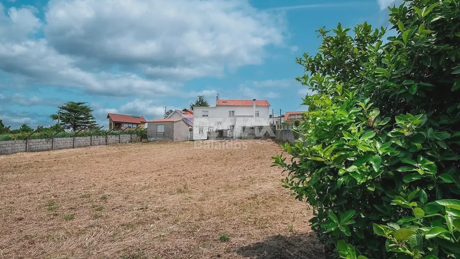 7 bedroom Finca/Country House for sale in A Pobra do Caraminal - € 340,000 (Ref: 9745841)