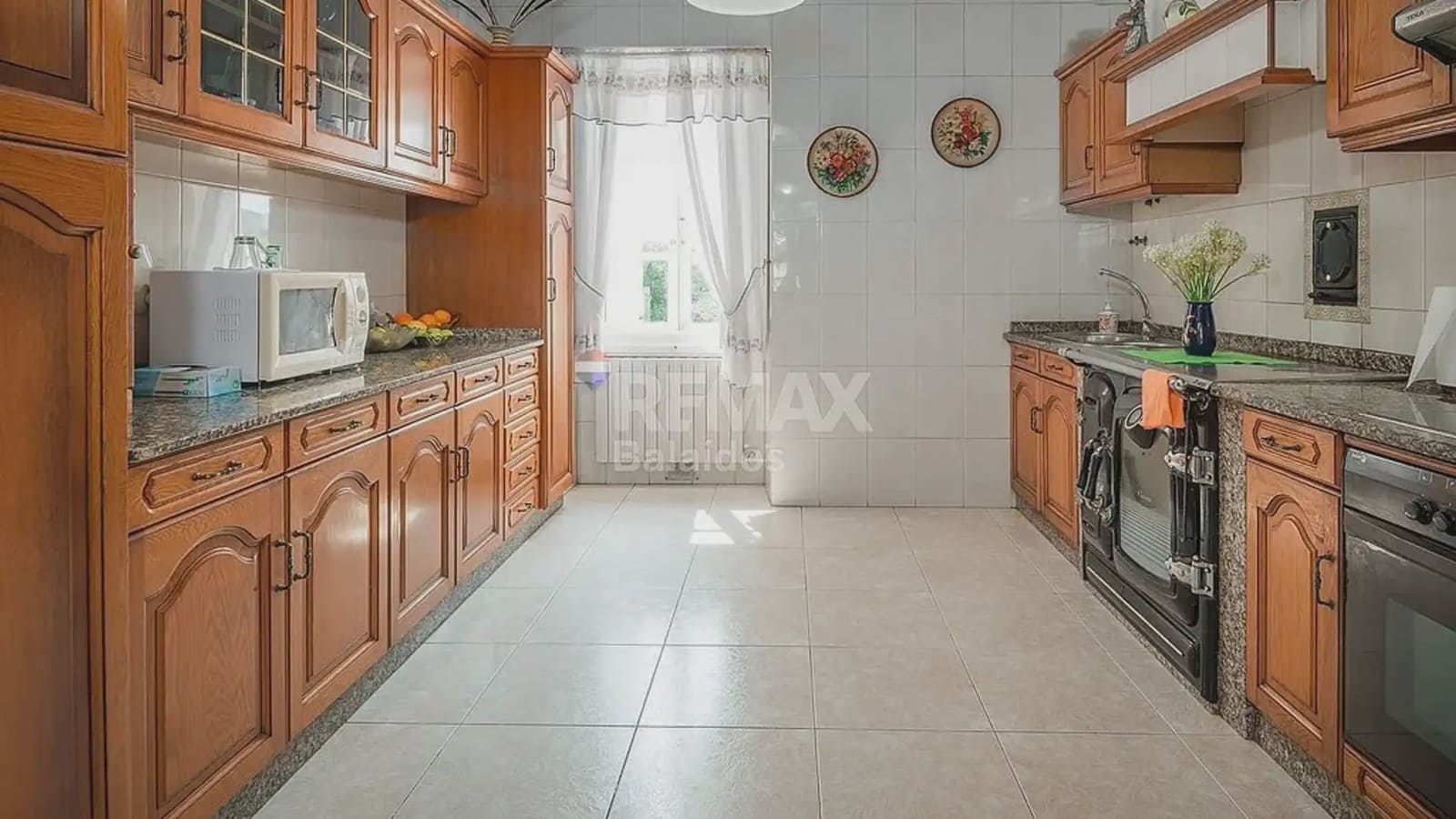 7 bedroom Finca/Country House for sale in A Pobra do Caraminal - € 340,000 (Ref: 9745841)