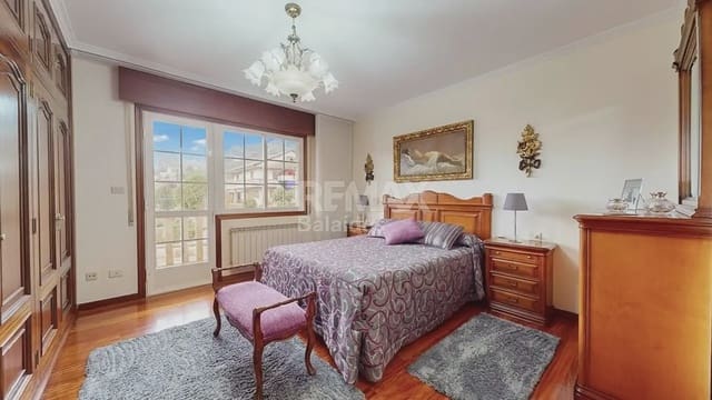 5 chambre Villa/Maison à vendre à Ponteareas avec garage - 425 000 € (Ref: 9745842)