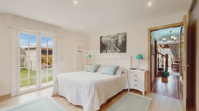 5 chambre Villa/Maison à vendre à Ponteareas avec garage - 425 000 € (Ref: 9745842)