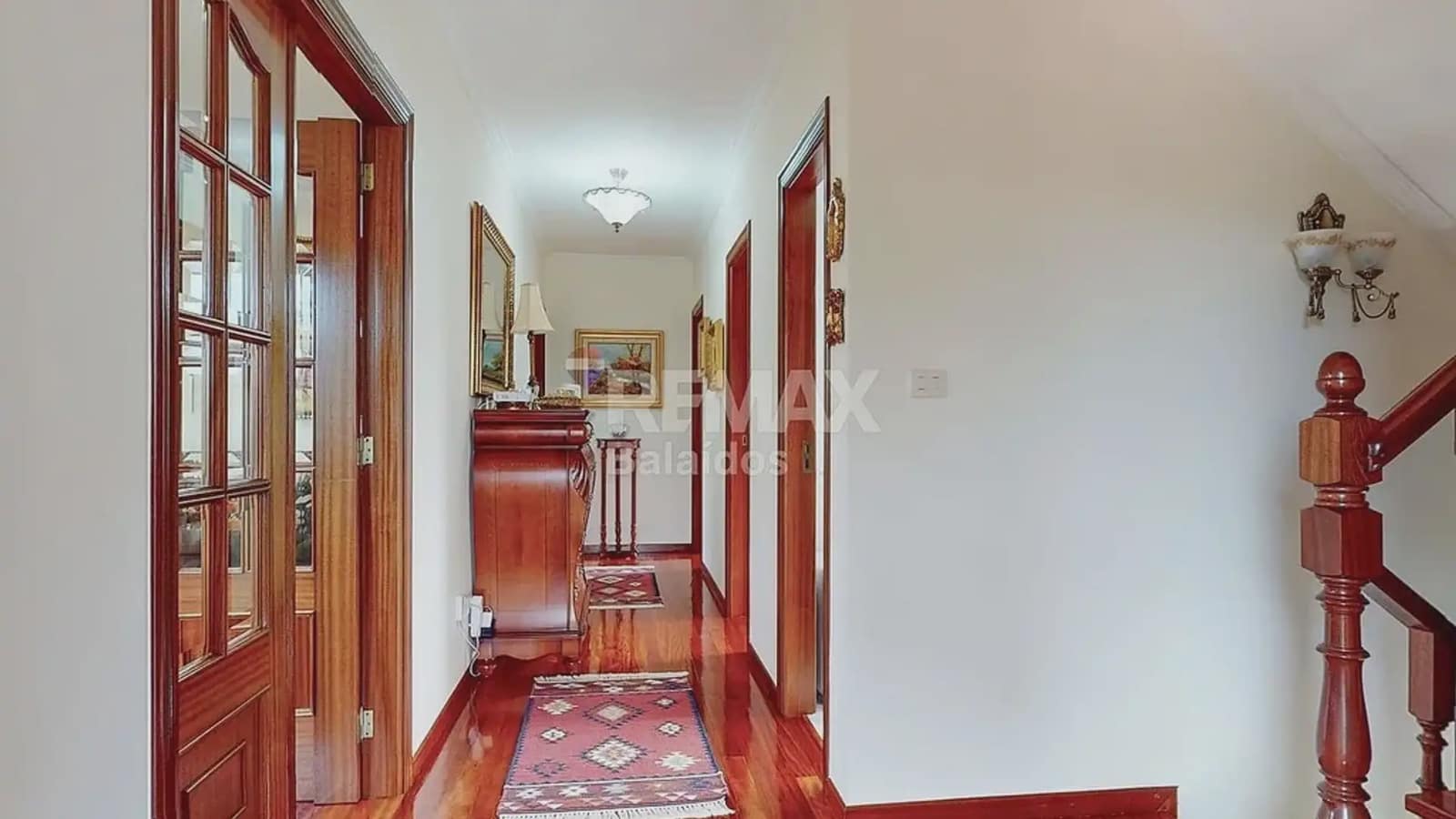 5 bedroom Villa for sale in Ponteareas with garage - € 425,000 (Ref: 9745842)