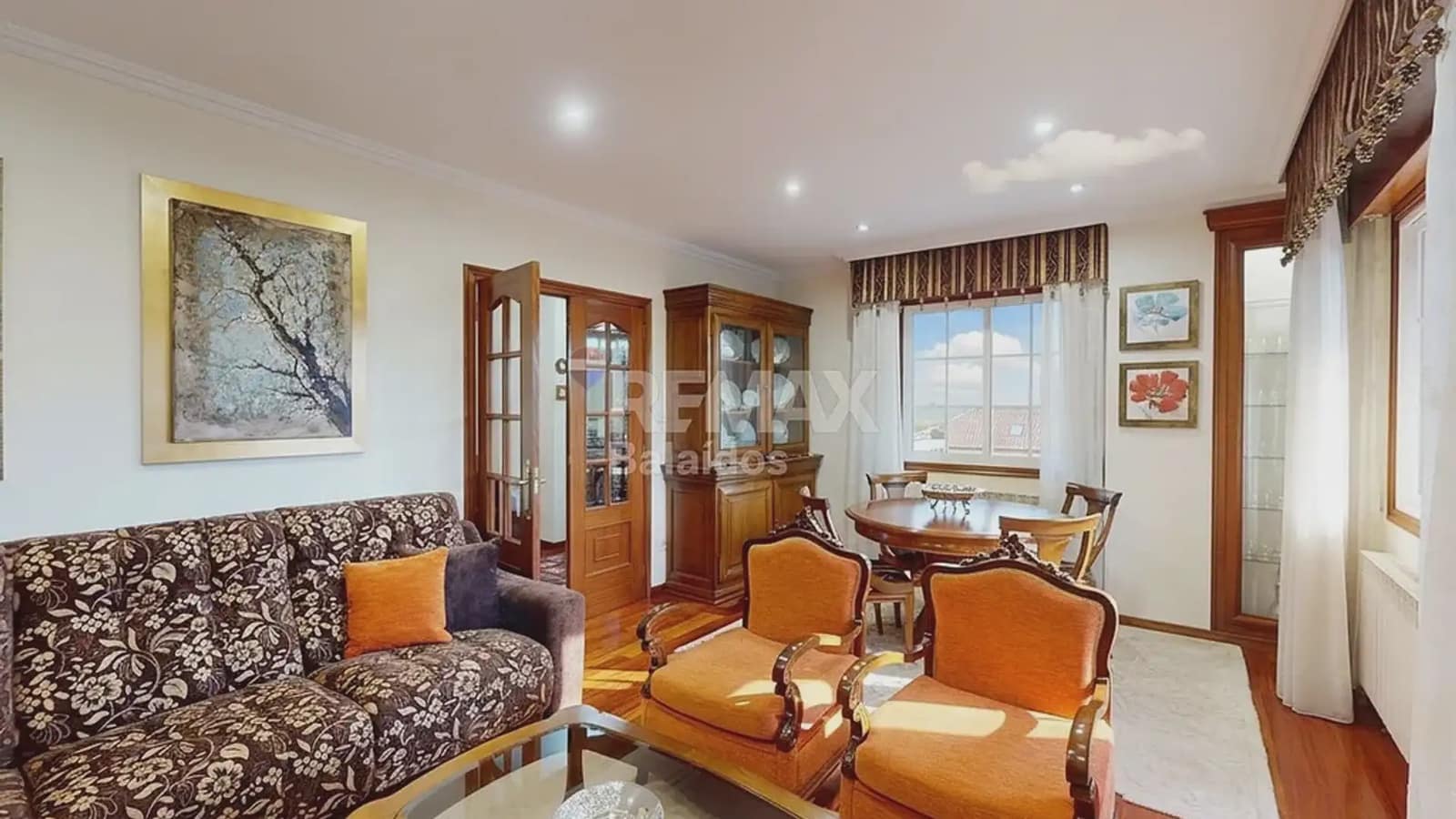 5 bedroom Villa for sale in Ponteareas with garage - € 425,000 (Ref: 9745842)