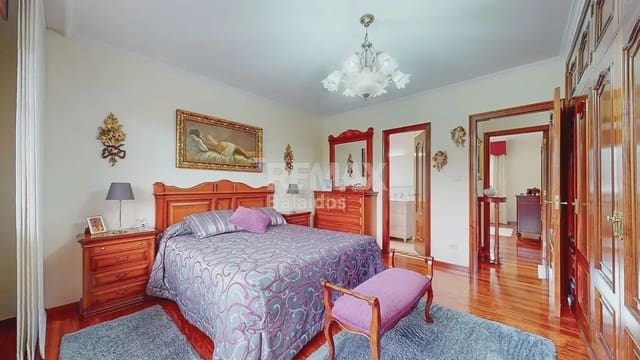 5 chambre Villa/Maison à vendre à Ponteareas avec garage - 425 000 € (Ref: 9745842)