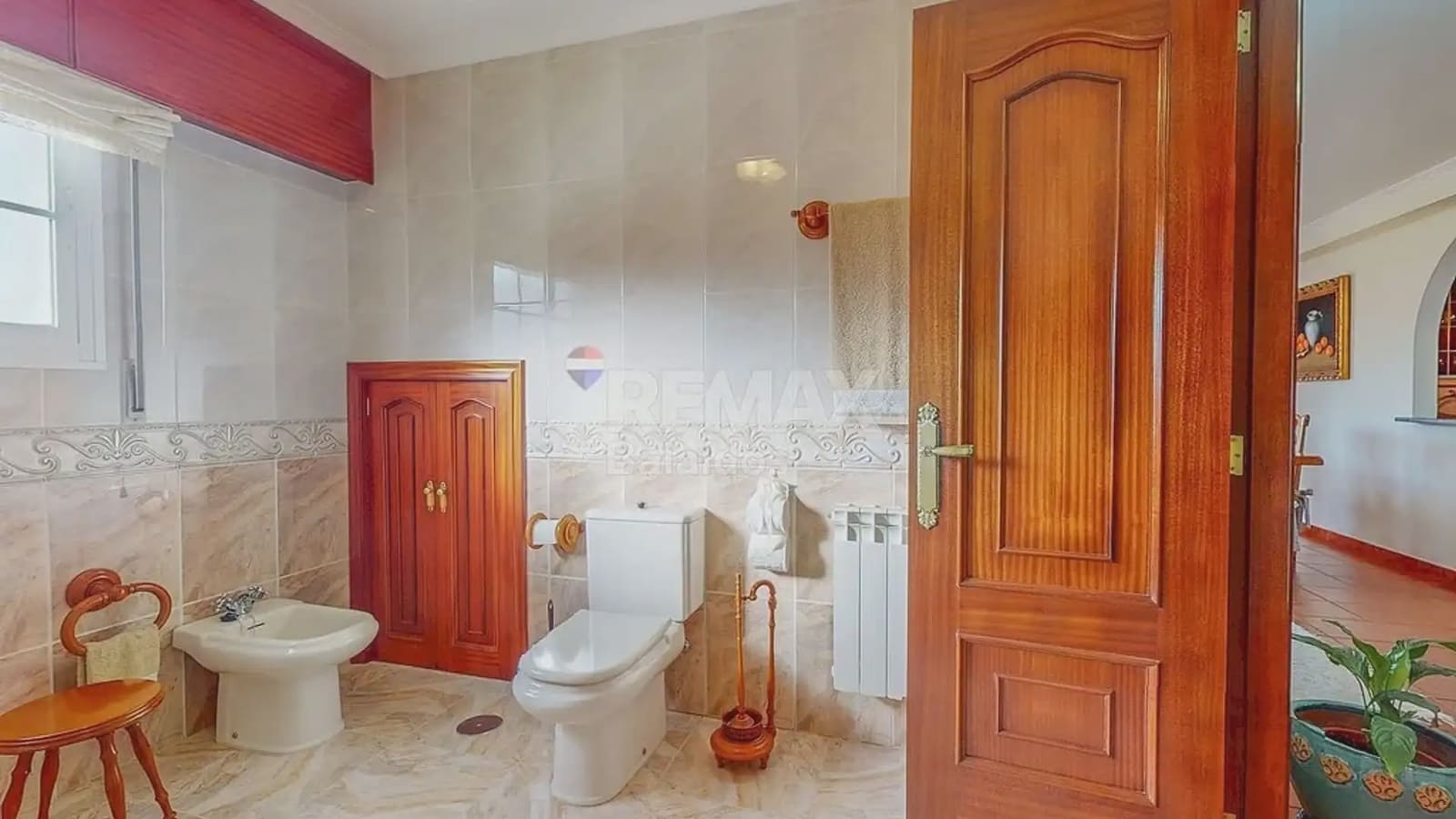 5 bedroom Villa for sale in Ponteareas with garage - € 425,000 (Ref: 9745842)