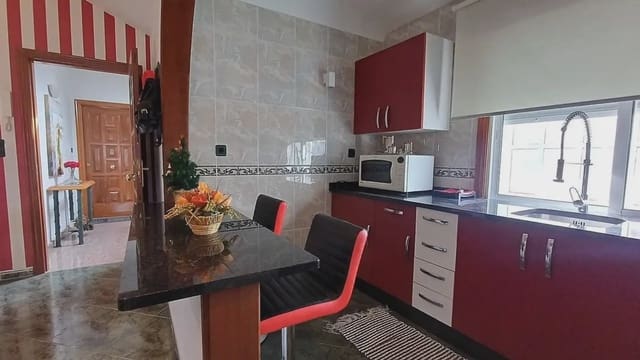 Ático de 2 habitaciones en A Cañiza en venta - 99.000 € (Ref: 9745843)