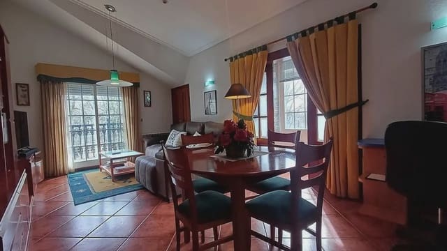 Ático de 2 habitaciones en A Cañiza en venta - 99.000 € (Ref: 9745844)